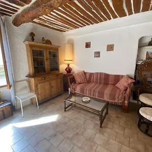 Hébergement de vacances Charmante Petite Maison De Village Au Centre, Correns